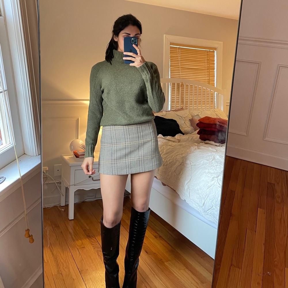 J. Crew Point Sur green sweater